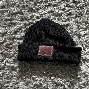 love your melon dark grey knit beanie hat